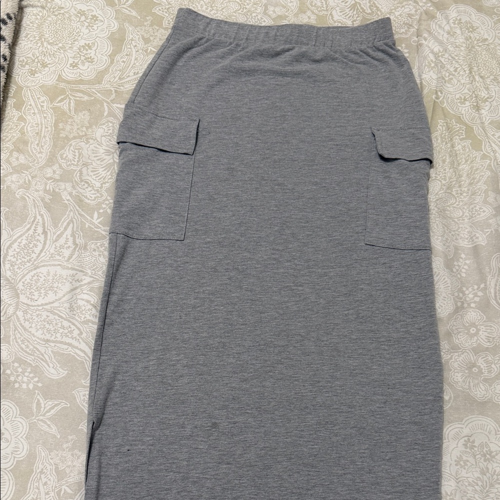 Chic Gray Pencil Skirt